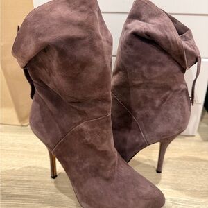Joan & David Mauve Suede Ankle Booties